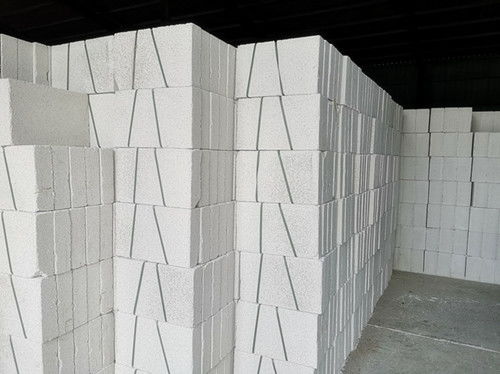 珍珠巖保溫板設備廠家及產品解析 以晉江珍珠巖保溫板與信陽眾圣建材為例